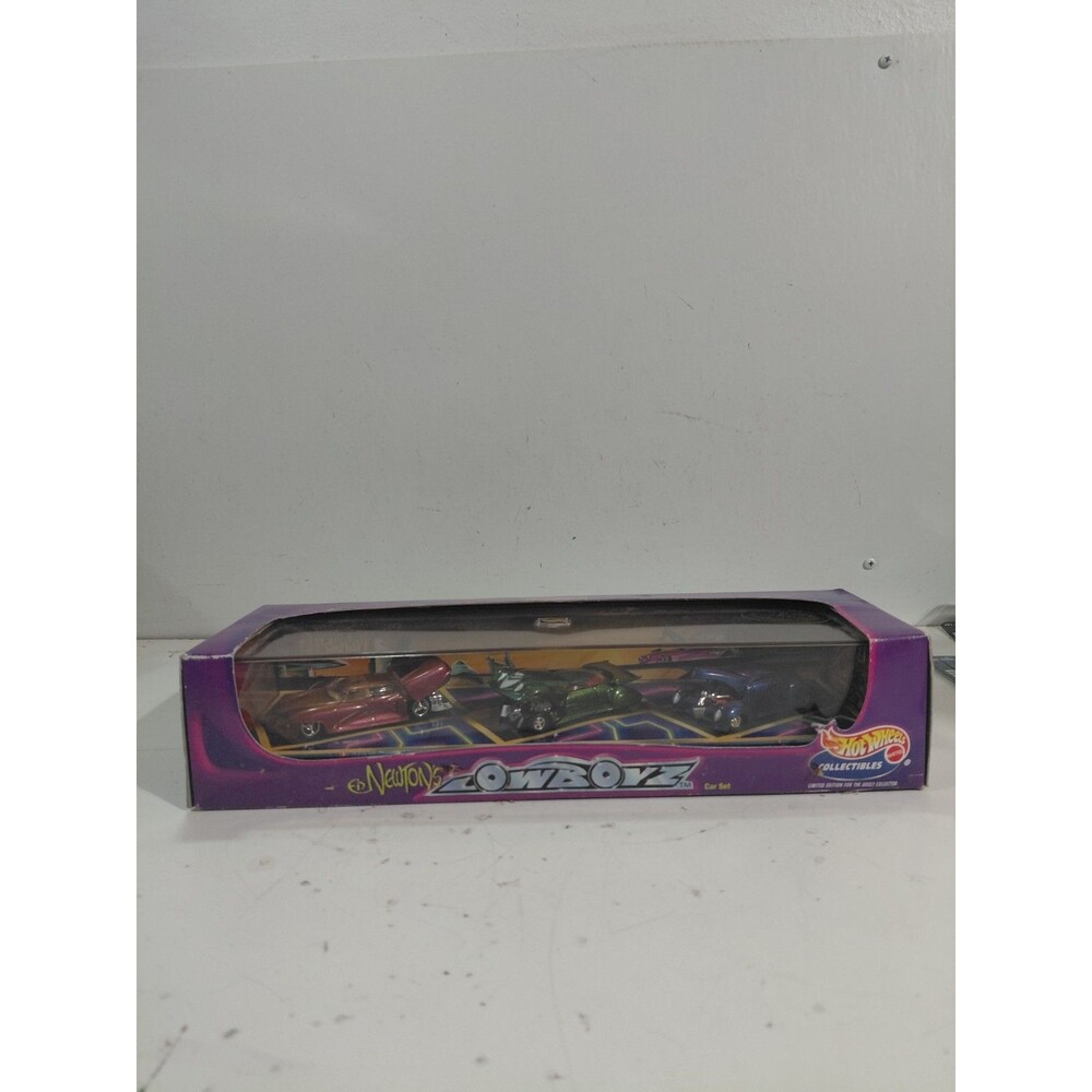 NIP Hot Wheels Collectibles Custom Series 2 1:64 DieCast Newton's Lowboyz